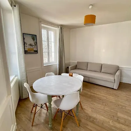 Apartment Bro' Flat Au Calme Centre *