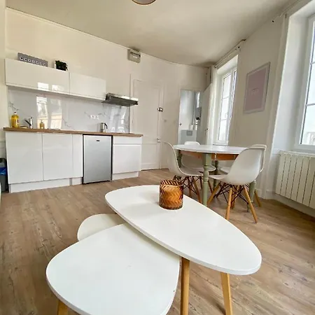 Bro' Flat Au Calme Centre