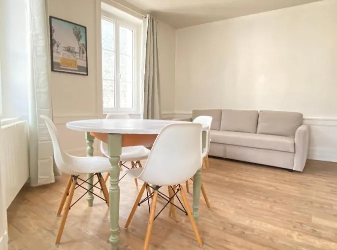 Bro' Flat Au Calme Centre Διαμέρισμα *